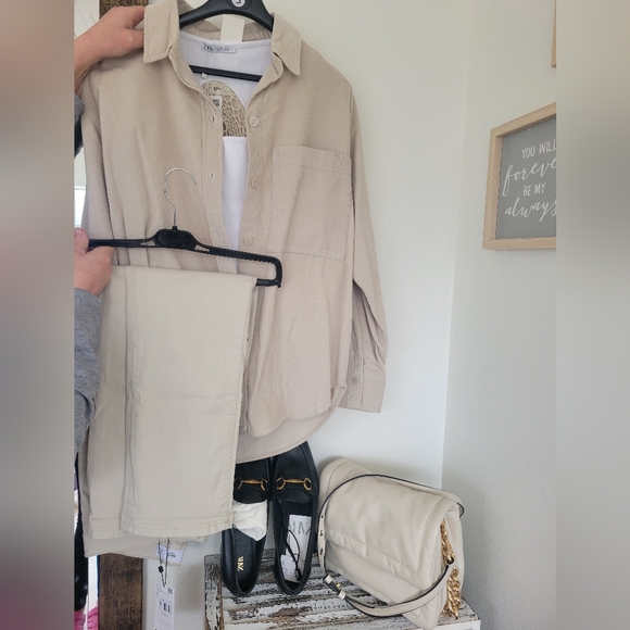 Oversized corduroy shirt - Picture 2 of 5